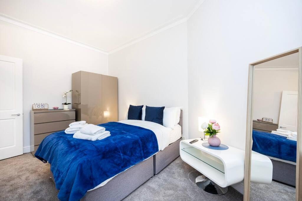 Stylish Studio In Leicester Square ลอนดอน ภายนอก รูปภาพ